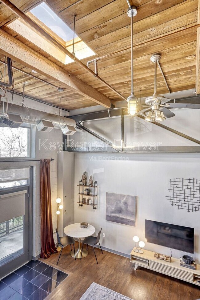 Photo - 1111 Osage St Unidad 23