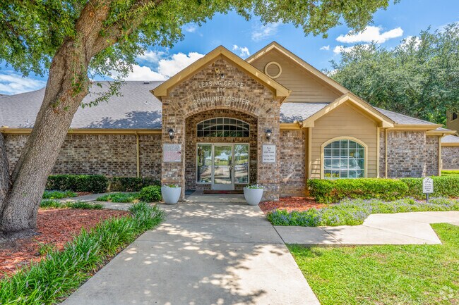 Leasing Office - Park at Cliff Creek