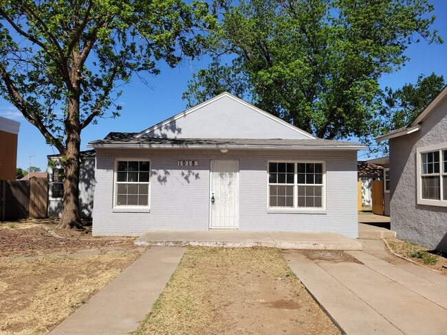 rp1018 - rp1018 Apartment Unit 1018