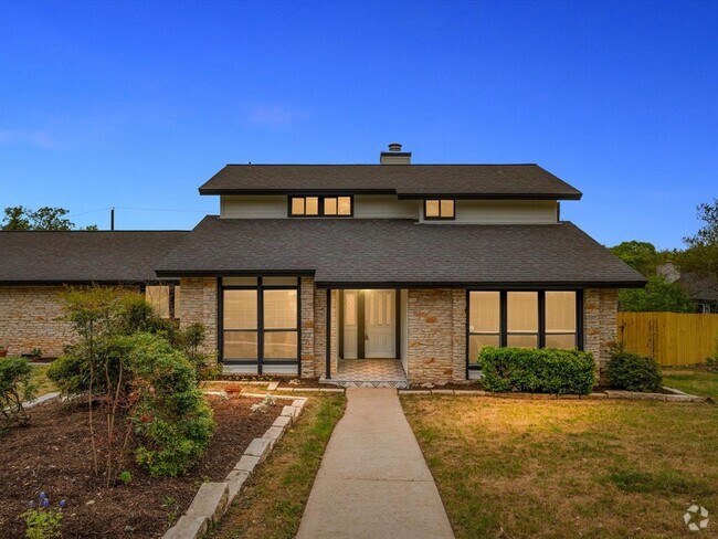 Building Photo - 10404 Spicewood Mesa Rental