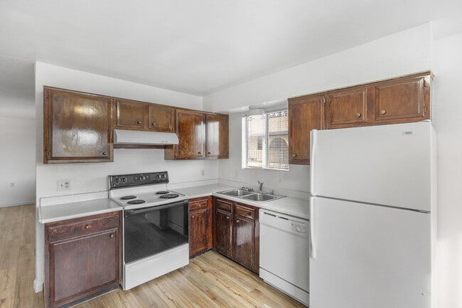 Photo - 12908 Constitution Ave NE