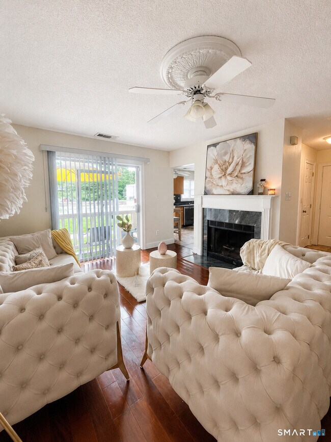 Photo - 75 Redwood Dr Unit 801
