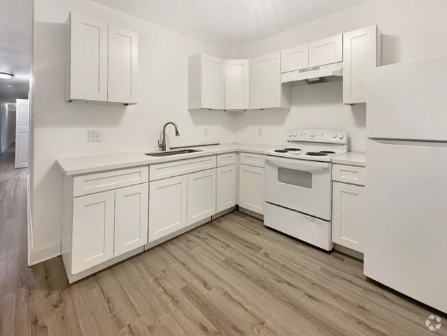 Building Photo - 2423 Magnolia St Rental