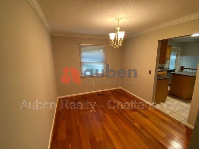 Photo - 809 Gloria Ln