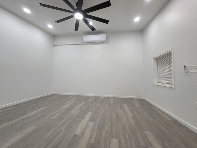 Photo - 2904 4th St Unit D&A B1 #2