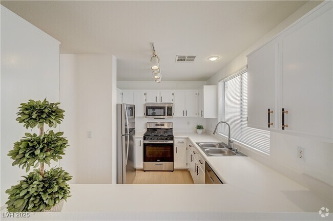 Building Photo - 9567 Belle Reserve St Rental