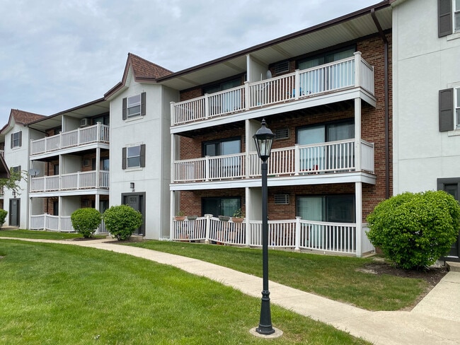 185 S Gregory St Unit 10