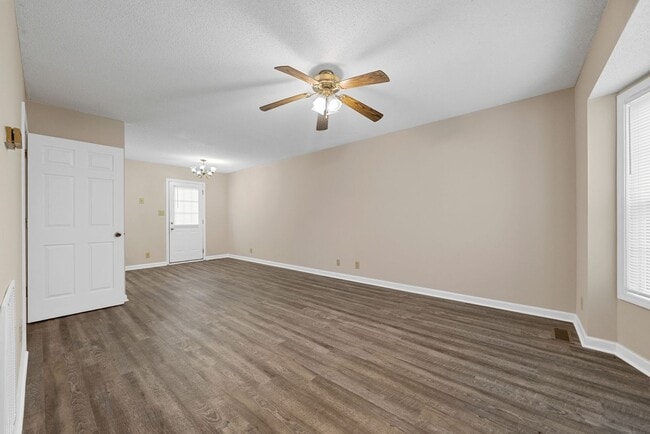 Photo - 1 Bedroom Pet Friendly Home For Rent Near ...