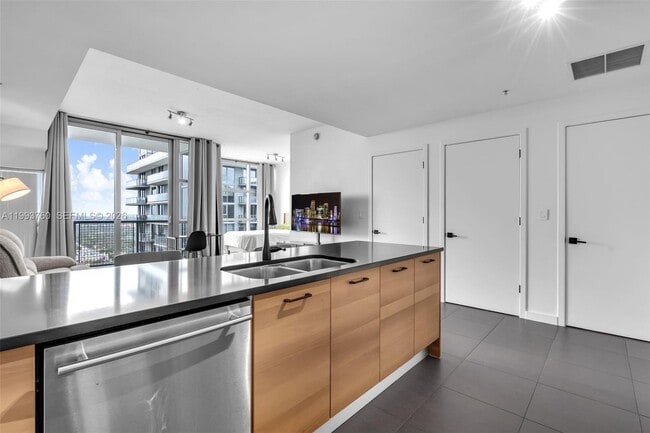 Photo - 3301 NE 1st Ave Unit H2813