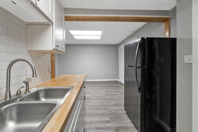 Photo - 1901 W Broad St Unit 1901 W Broad Apt 3