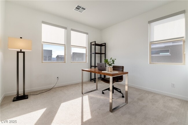 Building Photo - 2526 Verdello St