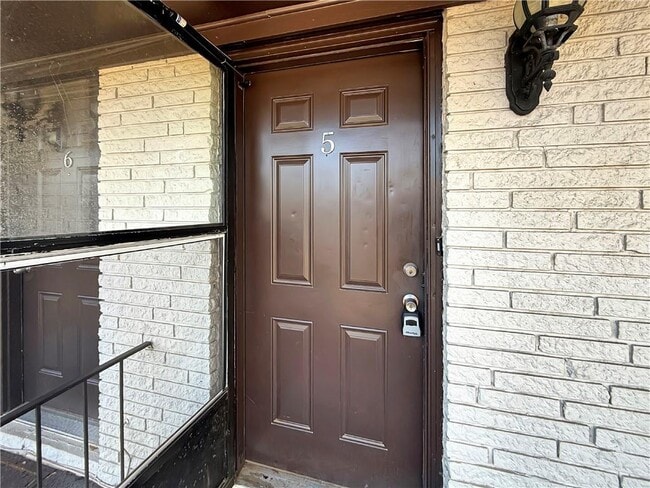 Photo - 514 Clover Dr Unidad 5