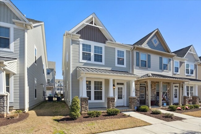 Photo - Huntington Pointe