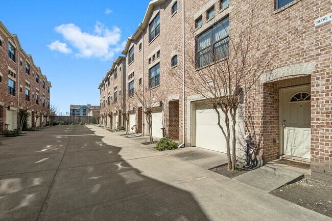 Photo - 2710 Hullsmith Dr Unit 1301