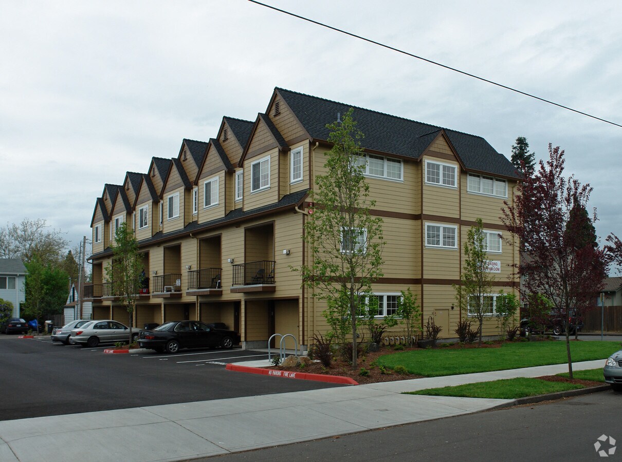 Photo - 2059-2099 NW Taylor Ave Apartments