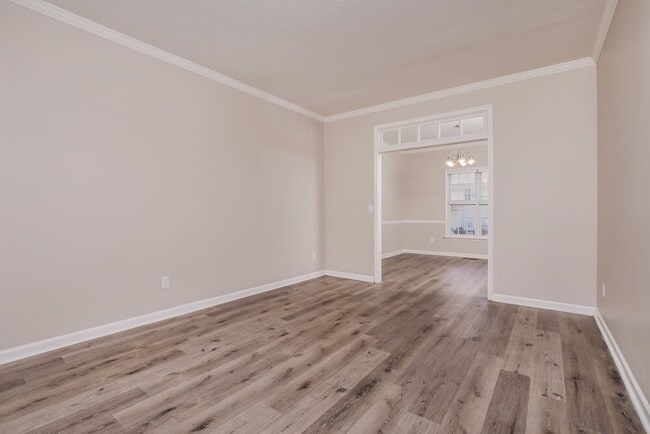 Photo - 5820 Waterford Landing Ct