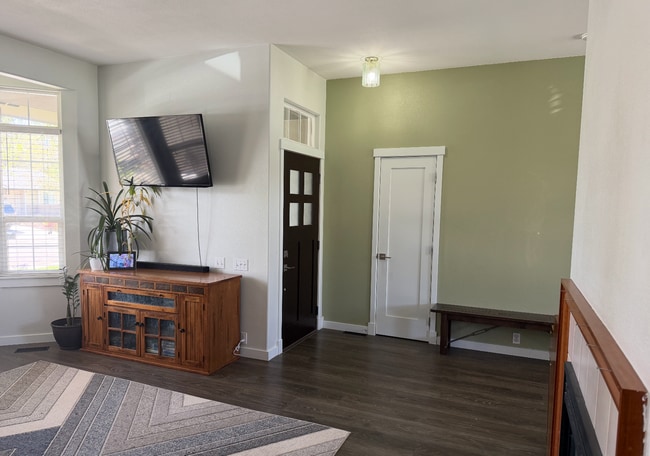 Photo - CHARMING & STRESS-FREE LIVING IN NORTHWEST MERIDIAN