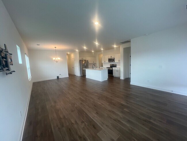 Photo - 312 Traywick Pl