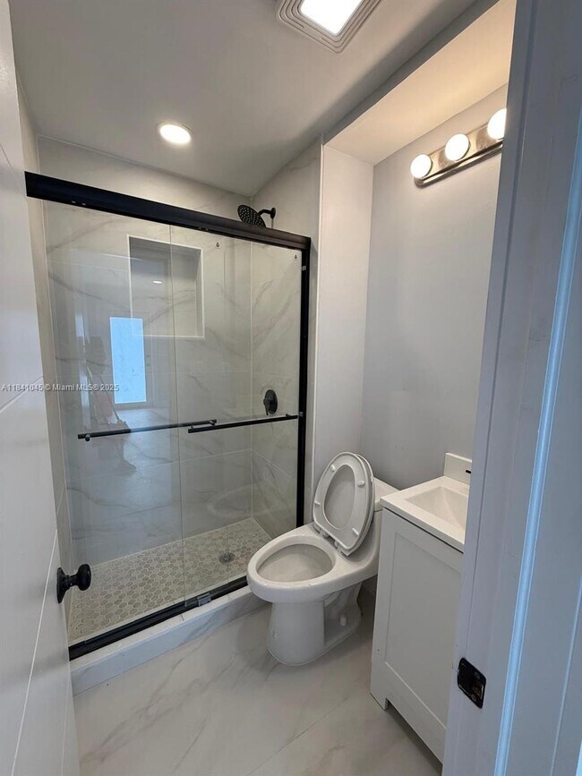 Photo - 5636 Arthur St Unit 1