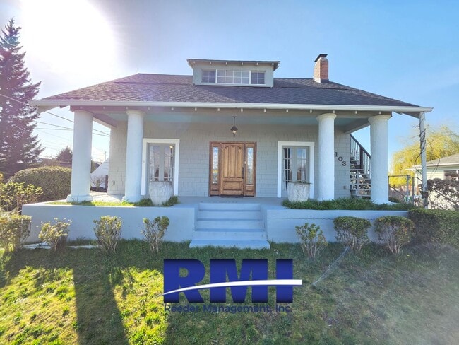 Building Photo - 1103 Ohio Ave Unit B