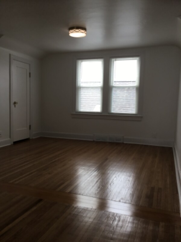 Photo - 358 Washington Ave Unit Upper