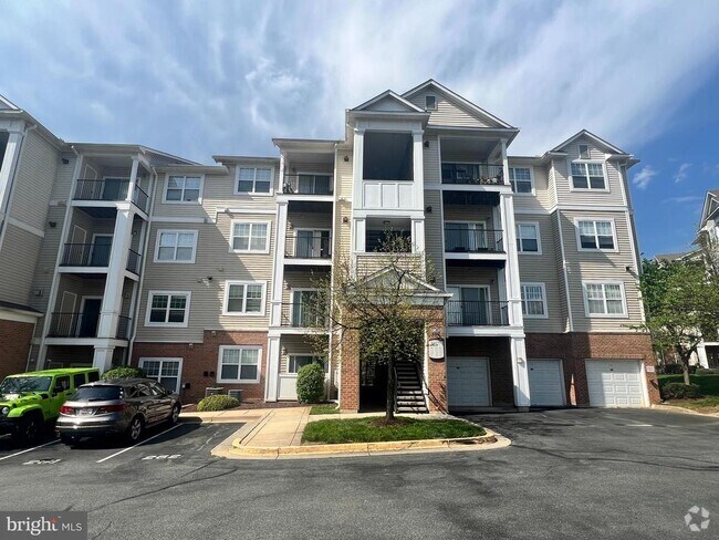 Building Photo - 13501 Derry Glen Ct Unit 402 Rental