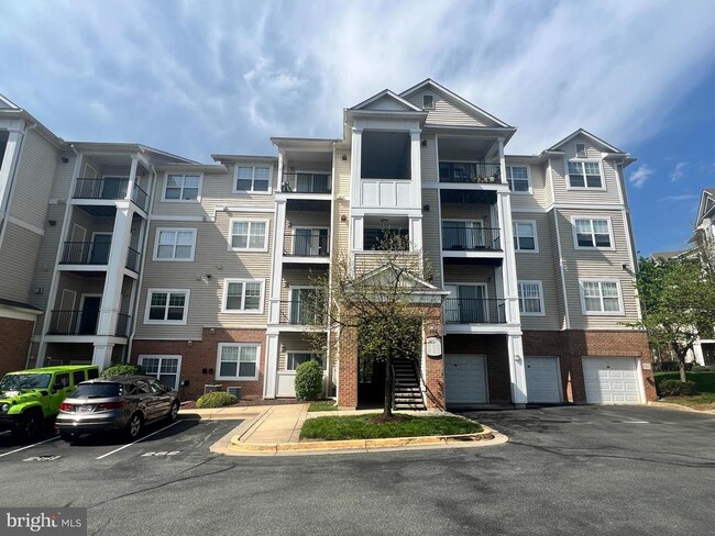 Building Photo - 13501 Derry Glen Ct Unit 402 Rental