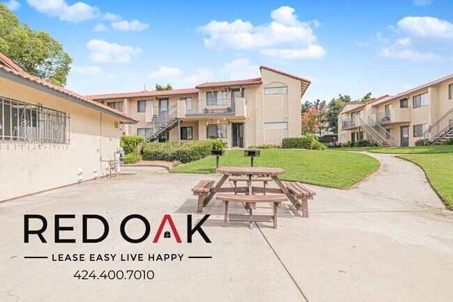 Photo - 6601 Victoria Ave Unidad 460