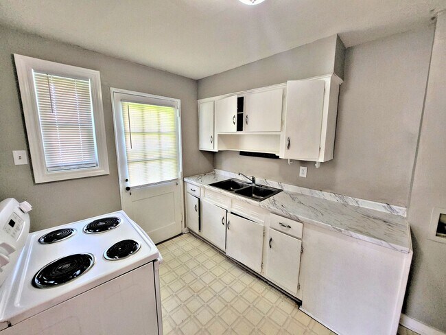 Photo - Two Bedroom Townhouse
