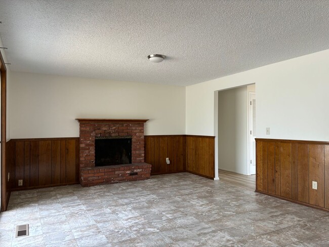Photo - Three Bedroom House on a Cul-de-sac, Close...