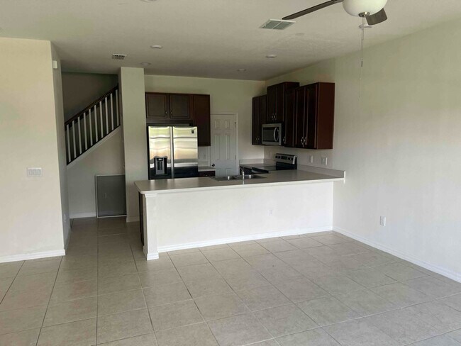 Photo - 2424 Good Will Aly