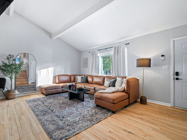 Photo - 670 Treeside Dr Apartment Unit ID1061101P