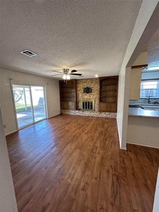 Photo - 2304 NW 75th St