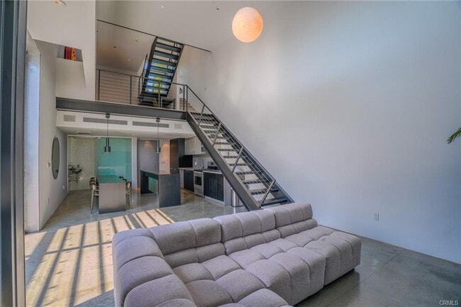 Photo - 1011 N Orange Grove Ave Unidad 5