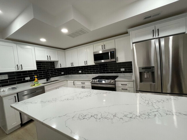 Photo - 1829 S Kedzie Ave Unidad G