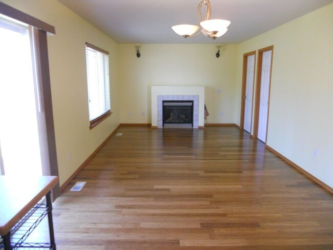 20514 66th Dr NE