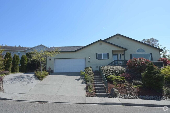Building Photo - 3 bed 2 bath in Emerald Highlands, Sequim Rental