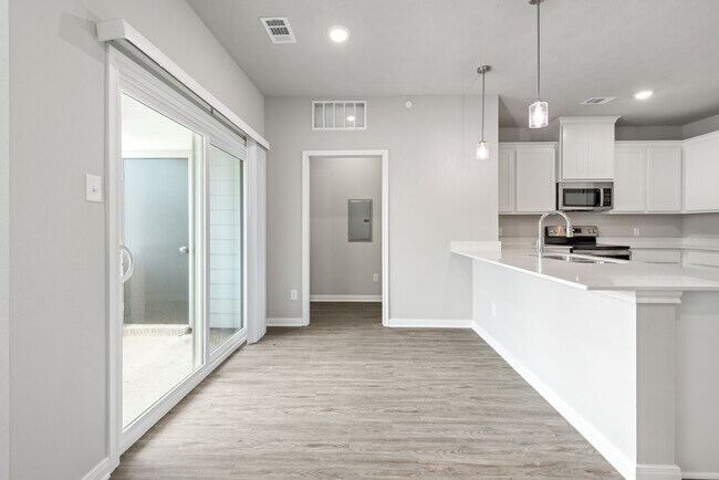 Photo - 1326 Prairie Dr
