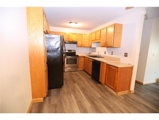 Photo - 942 Main St NW Unit 104