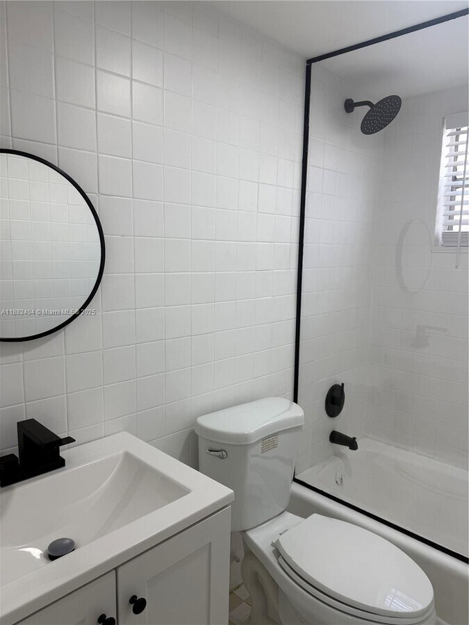 Photo - 8295 NE Miami Ct Apartment Unit 3