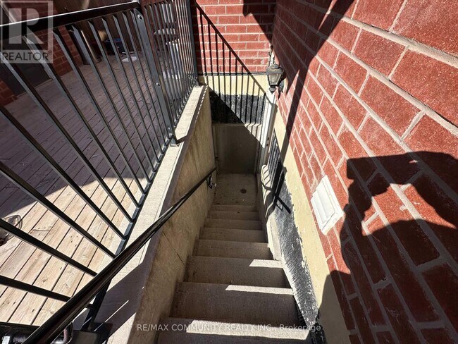 Photo - 260 Inspire Blvd
