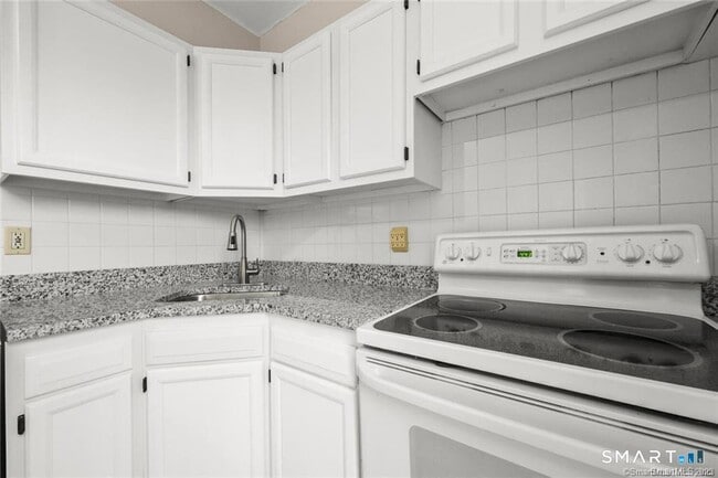 Photo - 49 Atwater Ave Unit 2