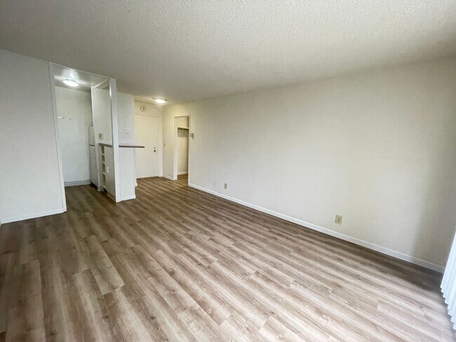 Photo - $500 Move-In Special!!! 1 Bed 1 Bath for R...