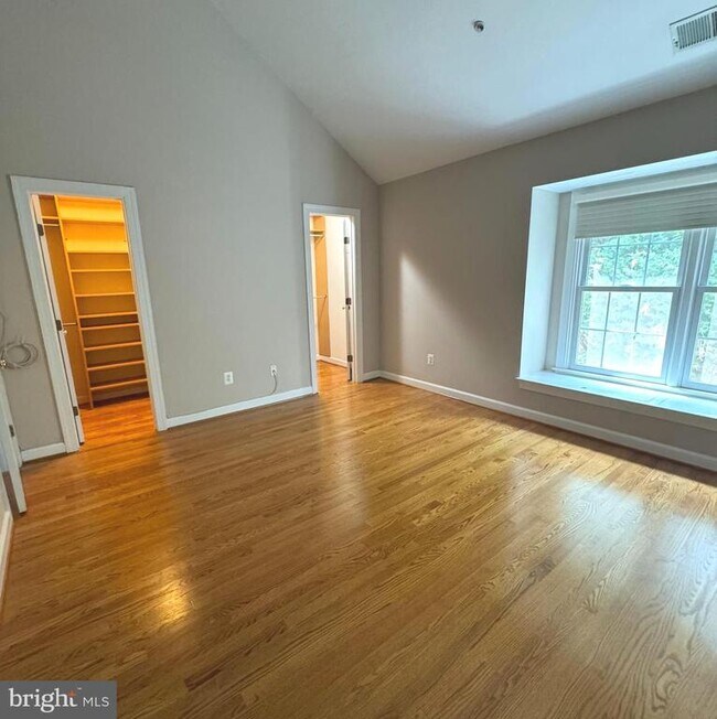 Photo - 504 N Thomas St