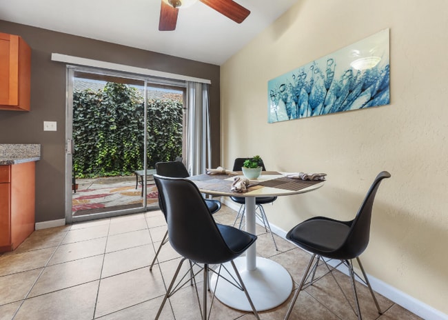 Photo - 718 N Floral St Unit 3