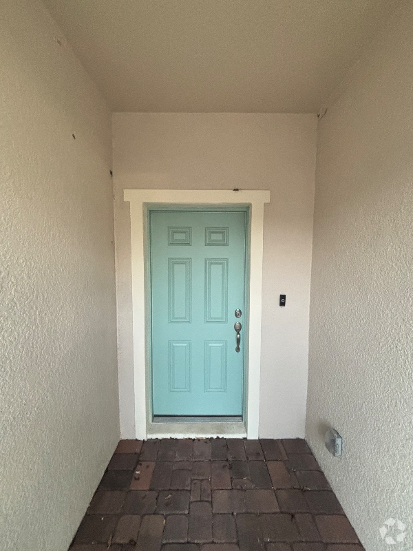 Building Photo - 900 Lakefront Village Dr Rental
