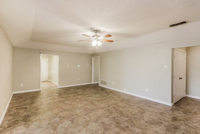 Photo - 1830 E Kirnwood Dr