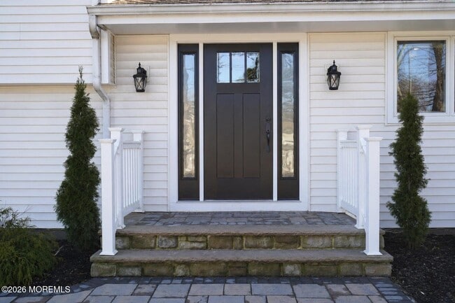 Photo - 437 Adamston Rd