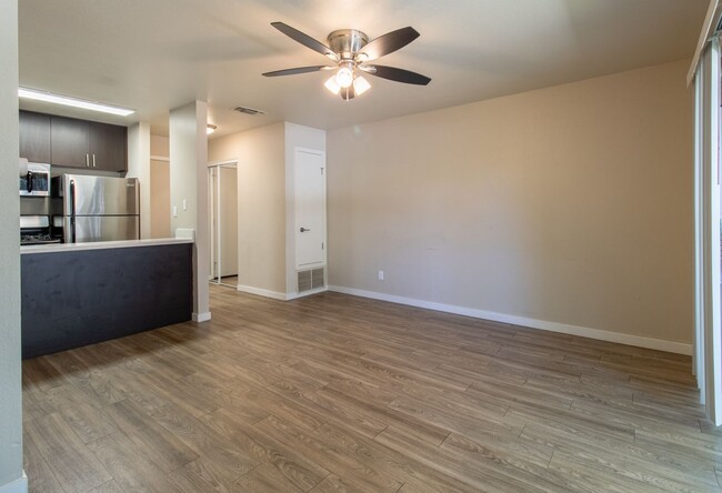 Photo - Riverbend Apartments | Park-Like Community Near Downtown Sacramento