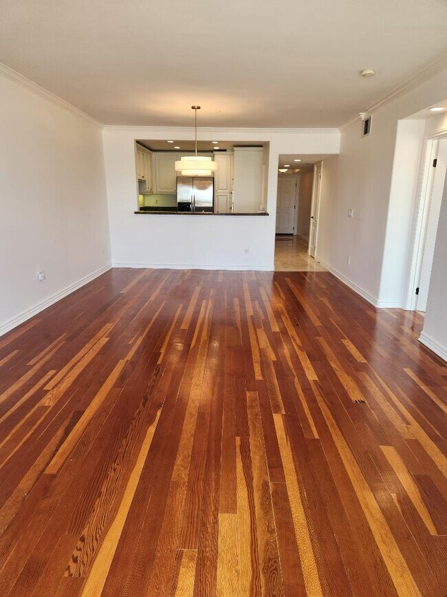 Photo - 1000 E Ocean Blvd Unit 404